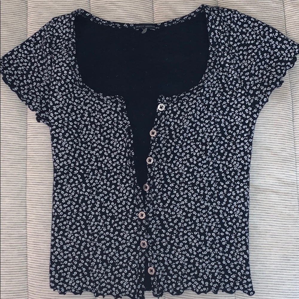 Brandy Melville button up tee